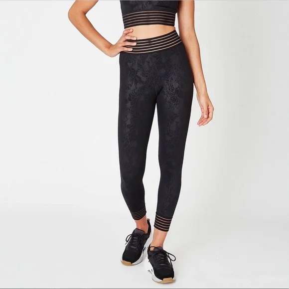Contour leggings top sweaty betty